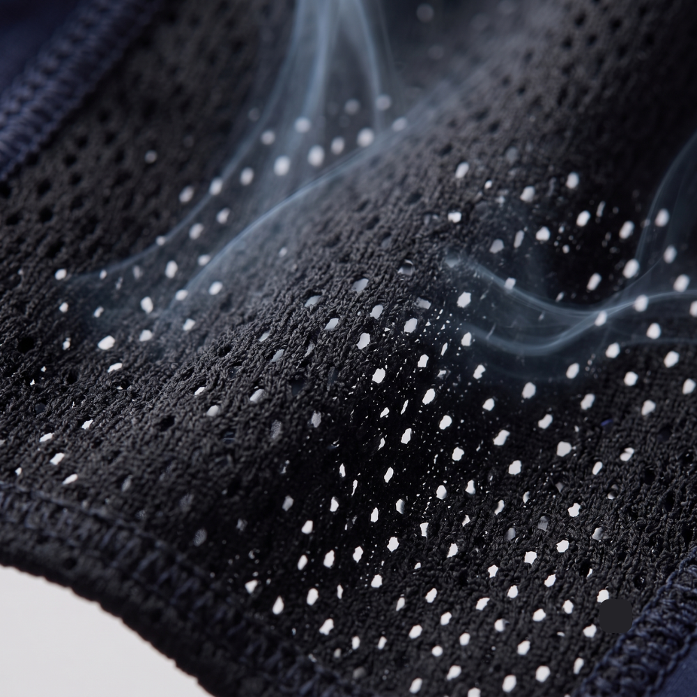 Matière respirante DryCore — aération et confort au quotidien